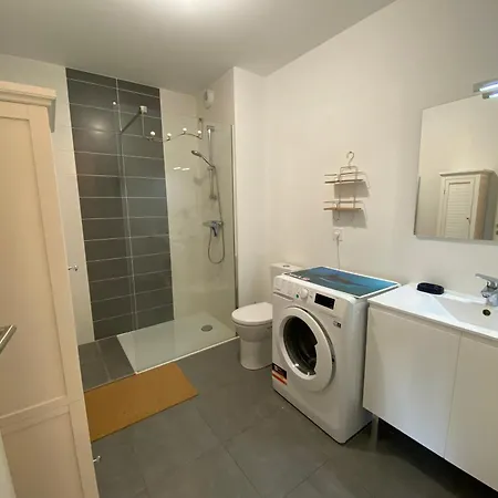 Moderne Proche Centre *